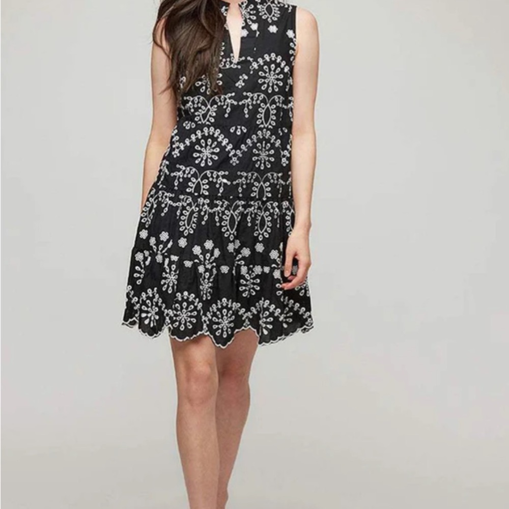 Chic Black and White Floral Mini Dress